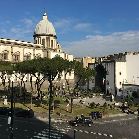 Porta Capuana Nocleg ze śniadaniem