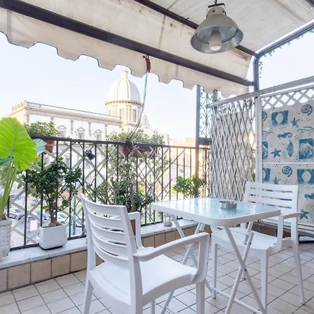 Porta Capuana Couette-café