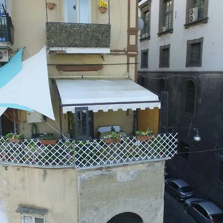 Couette-café Porta Capuana 4*